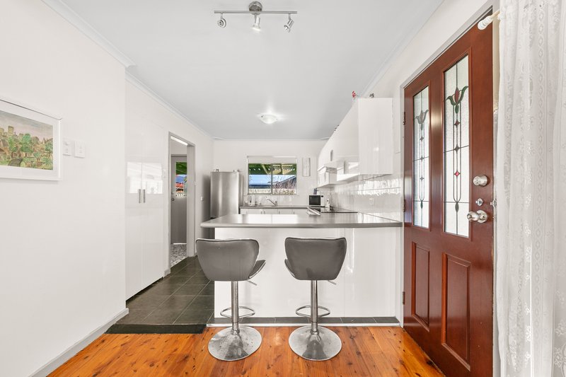 Photo - 66 Natuna Avenue, Budgewoi NSW 2262 - Image 6