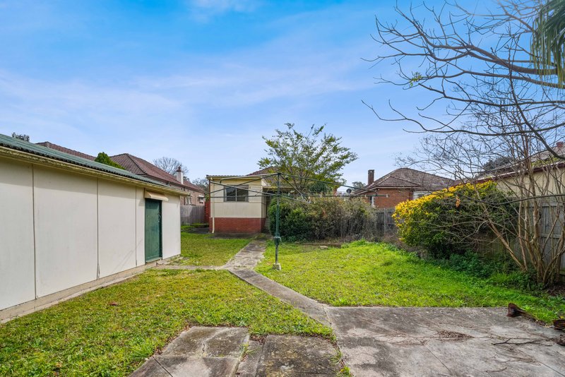 Photo - 66 Nirranda Street, Concord West NSW 2138 - Image 3