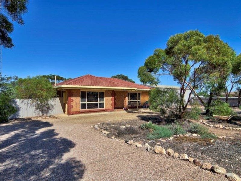 Photo - 66 North Terrace, Moonta Bay SA 5558 - Image 12