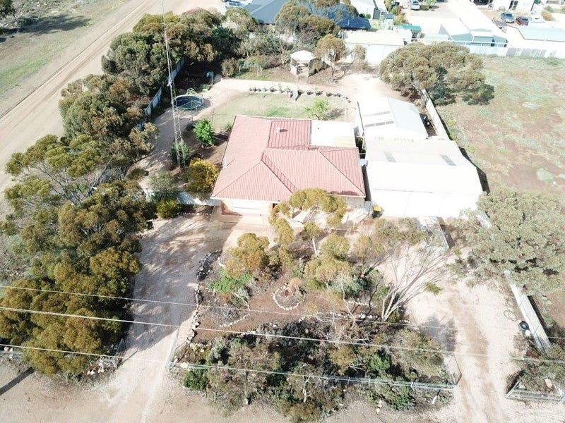 Photo - 66 North Terrace, Moonta Bay SA 5558 - Image 19