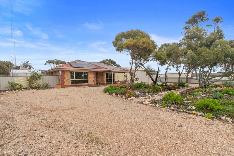 Photo - 66 North Terrace, Moonta Bay SA 5558 - Image 10