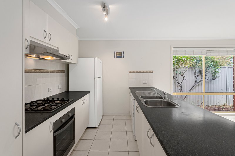 Photo - 66 Oaklands Way, Pakenham VIC 3810 - Image 3