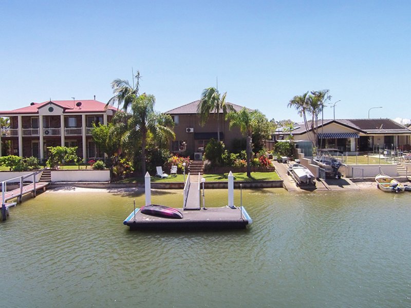 Photo - 66 Oxley Drive, Paradise Point QLD 4216 - Image 15