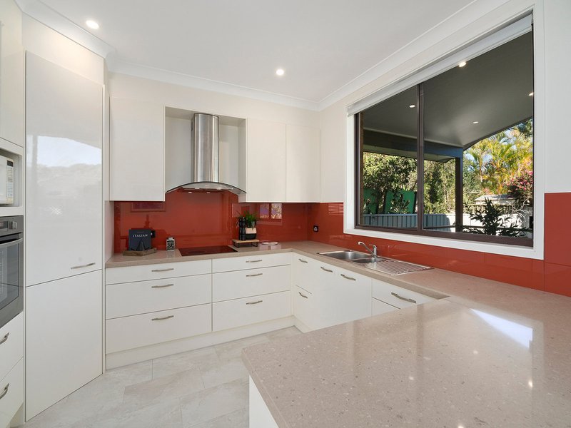 66 Park Avenue, Caves Beach NSW 2281