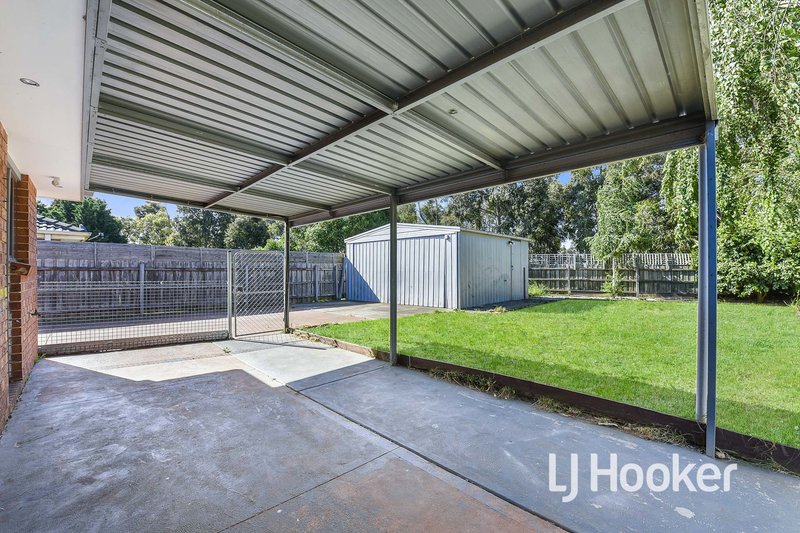 Photo - 66 Raisell Road, Cranbourne West VIC 3977 - Image 12