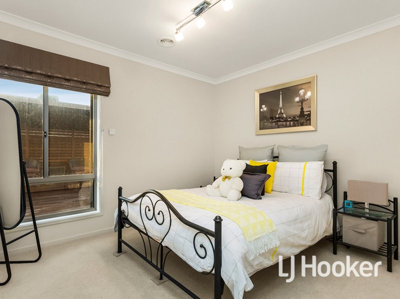 Photo - 66 Regal Road, Point Cook VIC 3030 - Image 7