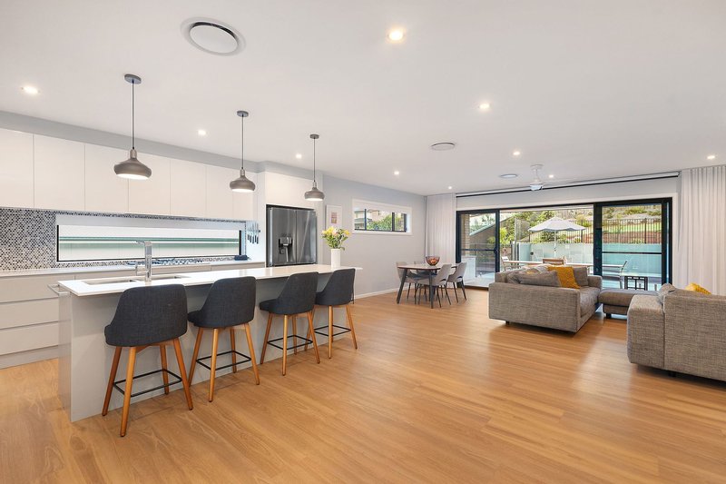 Photo - 66 Reginald Drive, Terrigal NSW 2260 - Image 2