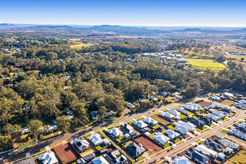 Photo - 66 Reis Road, Highfields QLD 4352 - Image 21