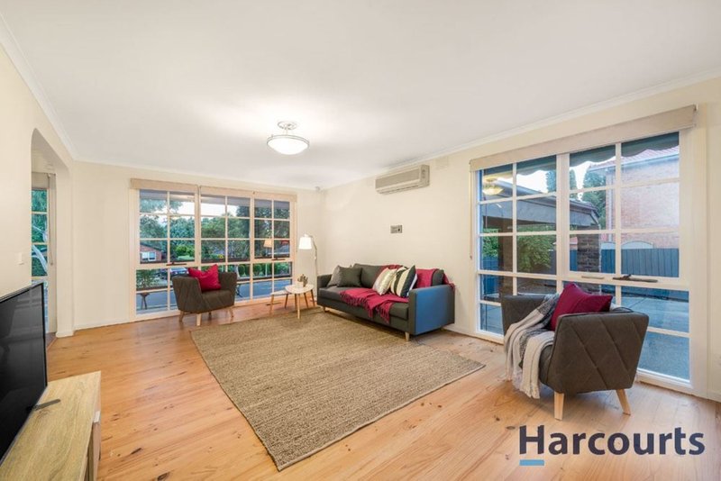 Photo - 66 Renou Road, Wantirna South VIC 3152 - Image 4