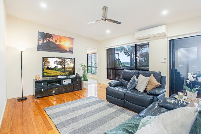 Photo - 66 Riversleigh Crescent, Eatons Hill QLD 4037 - Image 3