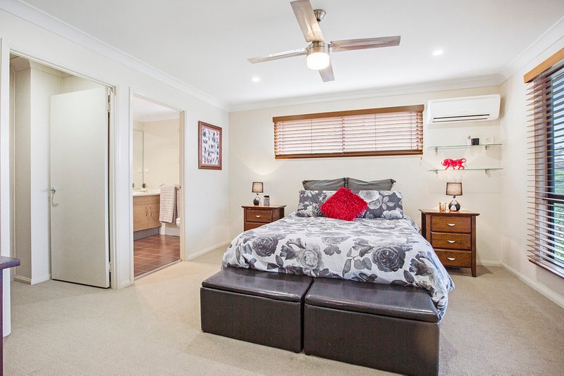 Photo - 66 Riversleigh Crescent, Eatons Hill QLD 4037 - Image 9