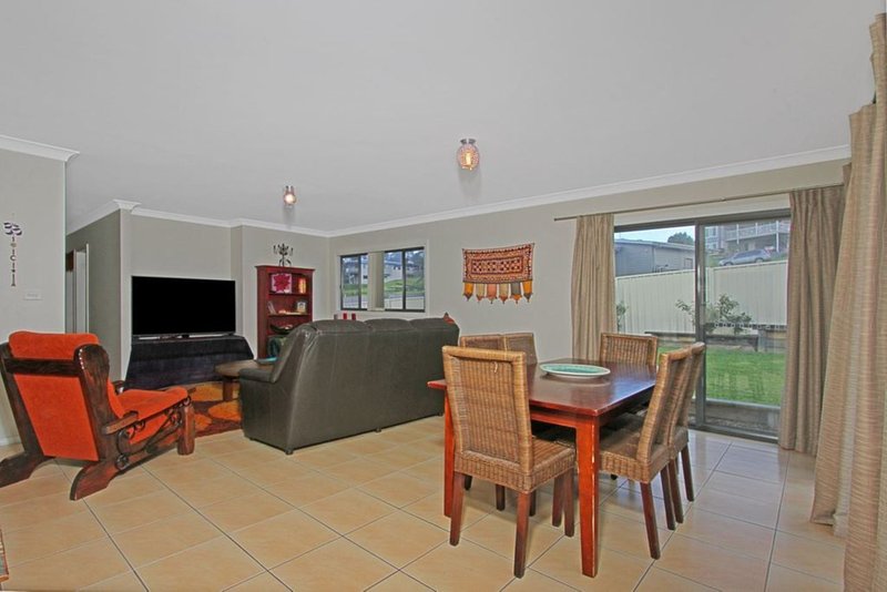 Photo - 66 Settlers Way, Mollymook NSW 2539 - Image 3