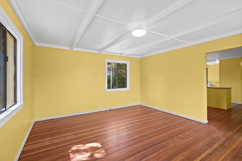 Photo - 66 Smith Road, Woodridge QLD 4114 - Image 6