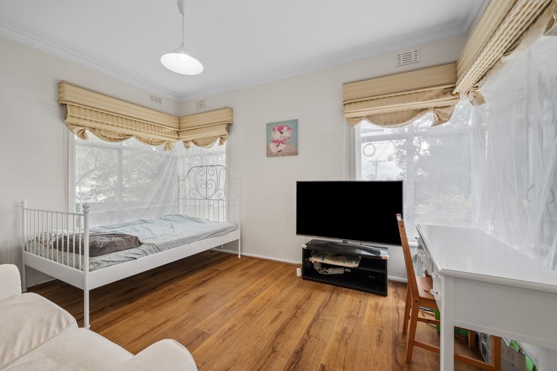 Photo - 66 Somers Street, Burwood VIC 3125 - Image 4