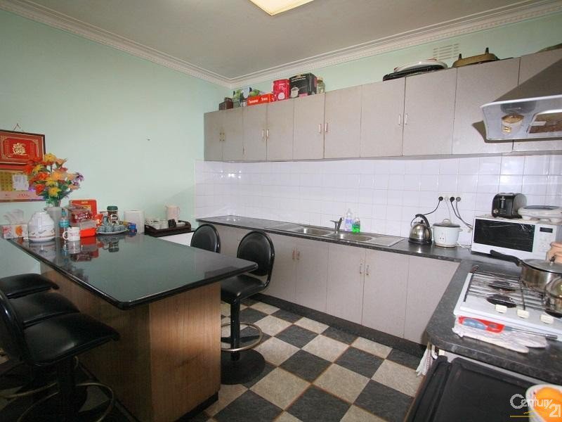 Photo - 66 St James Ave , Springvale VIC 3171 - Image 2