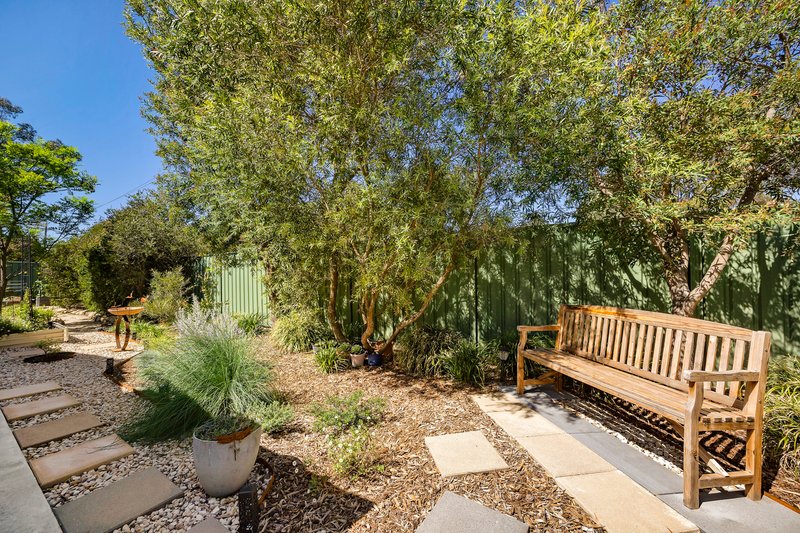 Photo - 66 Stieglitz Circuit, Kambah ACT 2902 - Image 2