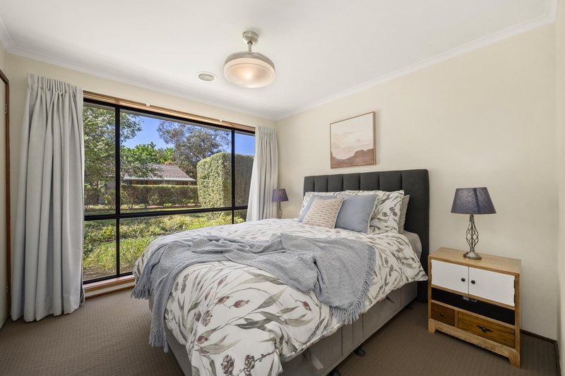 Photo - 66 Stieglitz Circuit, Kambah ACT 2902 - Image 11