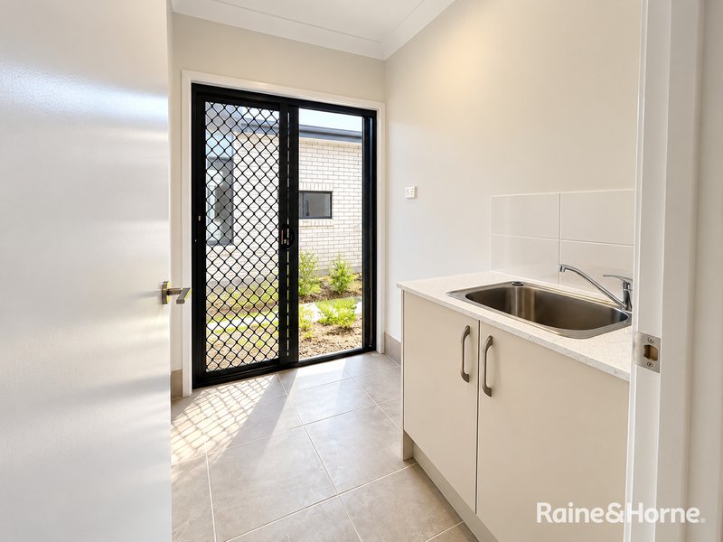 Photo - 66 Summerstone Boulevard, Morayfield QLD 4506 - Image 6
