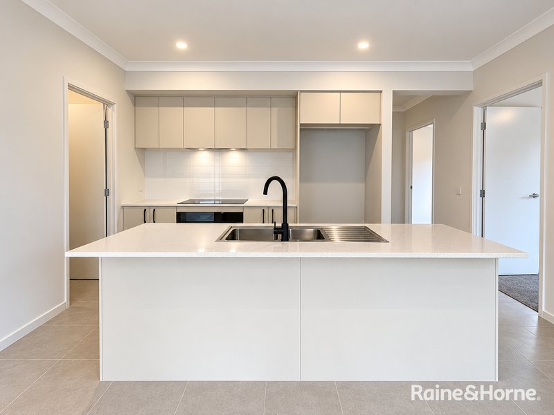 Photo - 66 Summerstone Boulevard, Morayfield QLD 4506 - Image 7