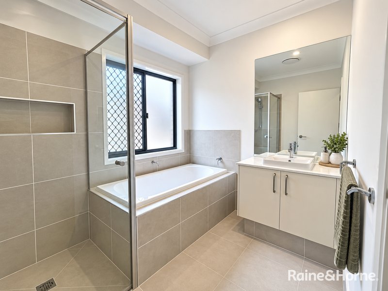 Photo - 66 Summerstone Boulevard, Morayfield QLD 4506 - Image 14