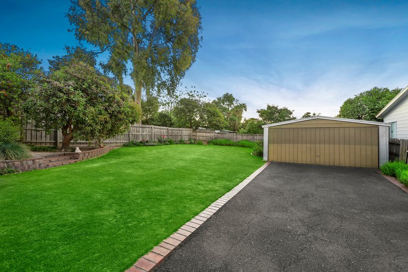 Photo - 66 Sylphide Way, Wantirna South VIC 3152 - Image 10