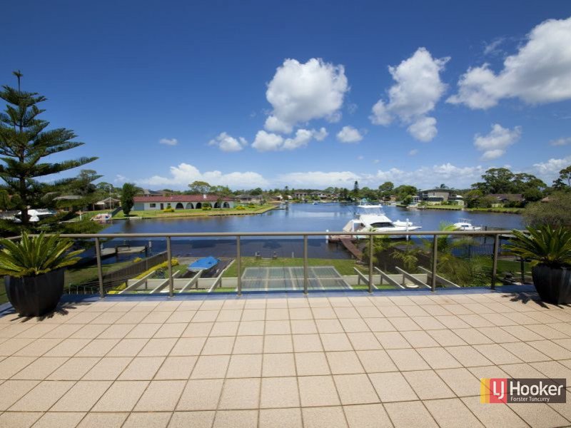 66 Taree Street, Tuncurry NSW 2428