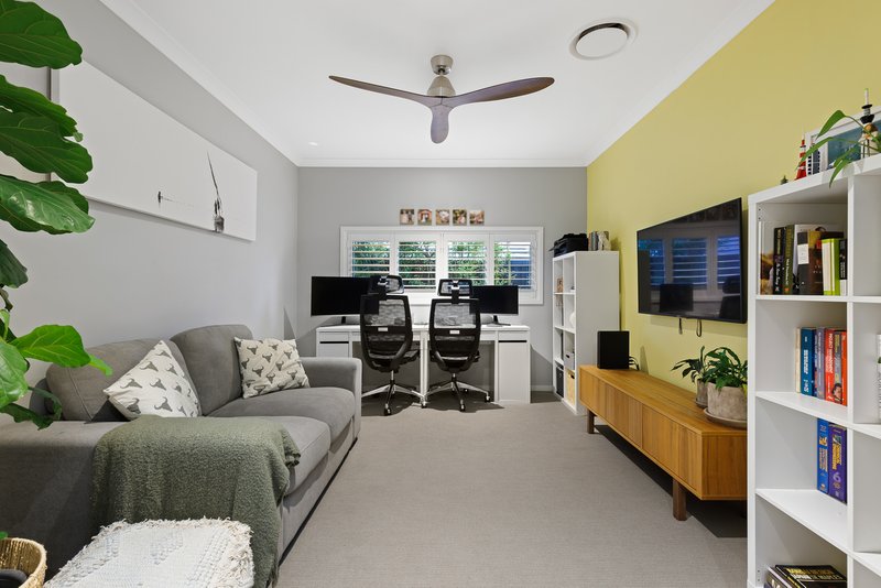 Photo - 66 Taunton Circuit, Upper Kedron QLD 4055 - Image 7