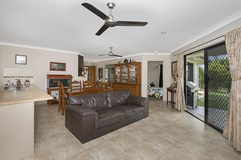 Photo - 66 Tennessee Way, Kelso QLD 4815 - Image 3