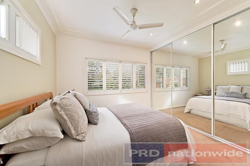 Photo - 66 Victor Avenue, Picnic Point NSW 2213 - Image 6