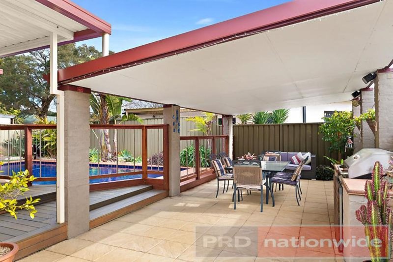 Photo - 66 Victor Avenue, Picnic Point NSW 2213 - Image 8