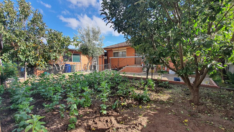 Photo - 66 Victoria Drive, Thomastown VIC 3074 - Image 10