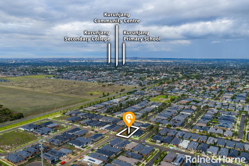 Photo - 66 Wallangara Boulevard, Harkness VIC 3337 - Image 4