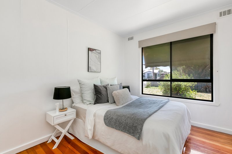 Photo - 66 Whitelaw Street, Reservoir VIC 3073 - Image 6