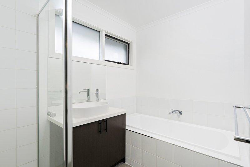 Photo - 66 Yuille Street, Frankston South VIC 3199 - Image 6