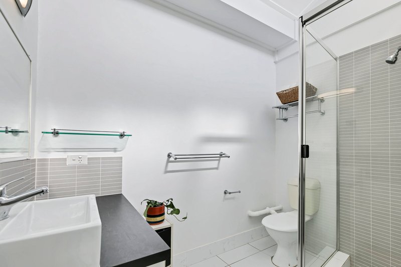 Photo - 6/60 Edward Street, Alexandra Headland QLD 4572 - Image 7