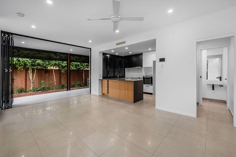 Photo - 6/60 Leitchs Road South, Albany Creek QLD 4035 - Image 11