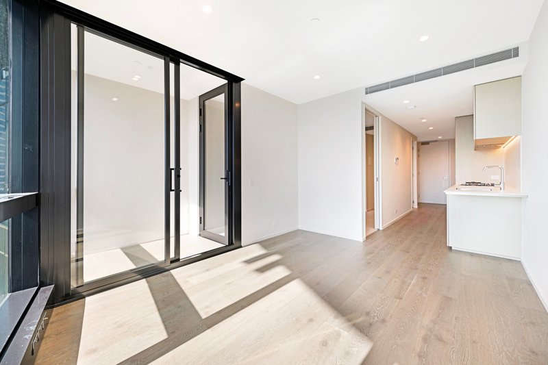 Photo - 6601/70 Southbank Boulevard, Southbank VIC 3006 - Image 2