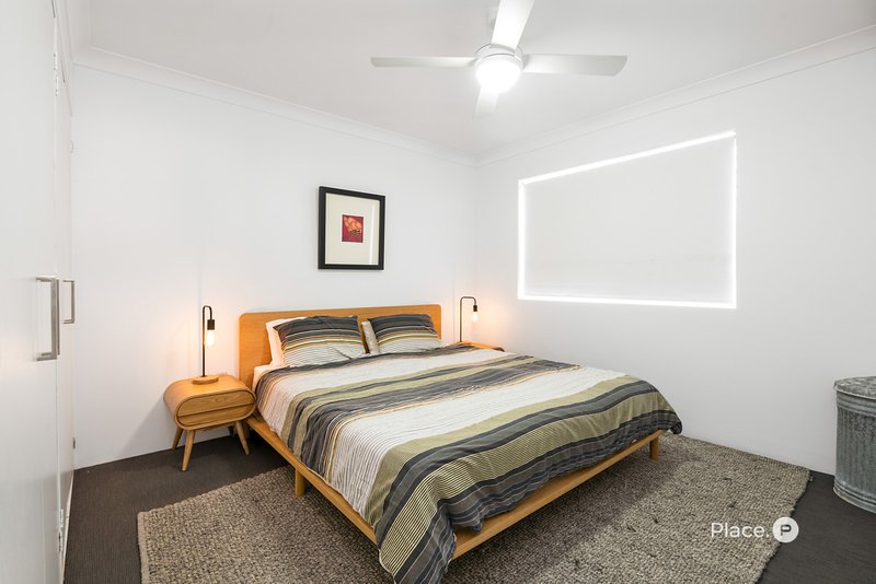 Photo - 6/61 French Street, Coorparoo QLD 4151 - Image 8