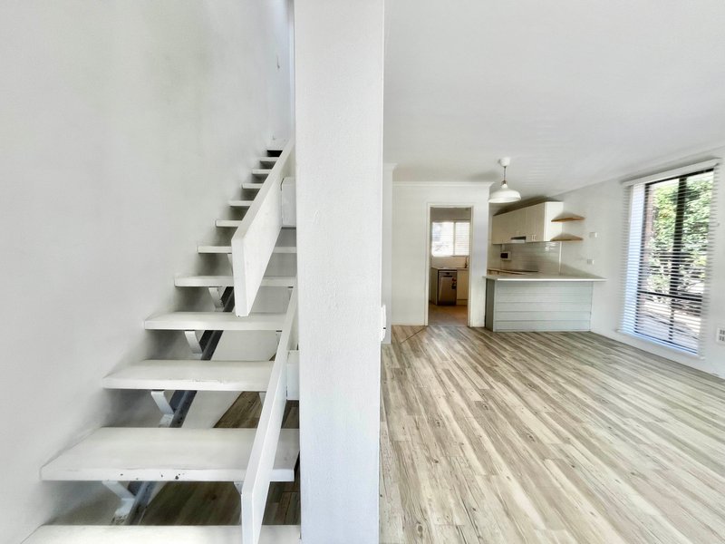 Photo - 6/61 Nesca Parade, The Hill NSW 2300 - Image 7