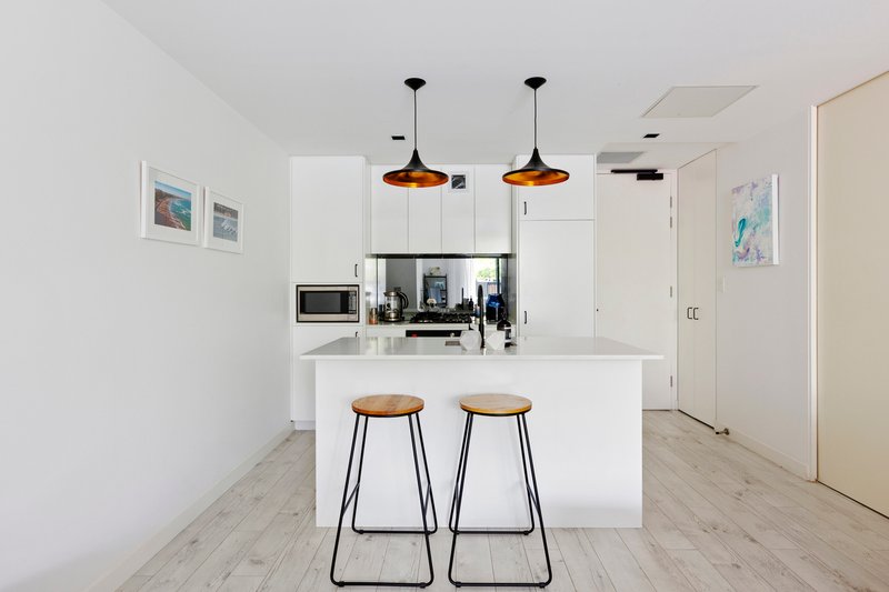 Photo - 6/62-64 Pittwater Road, Manly NSW 2095 - Image 2
