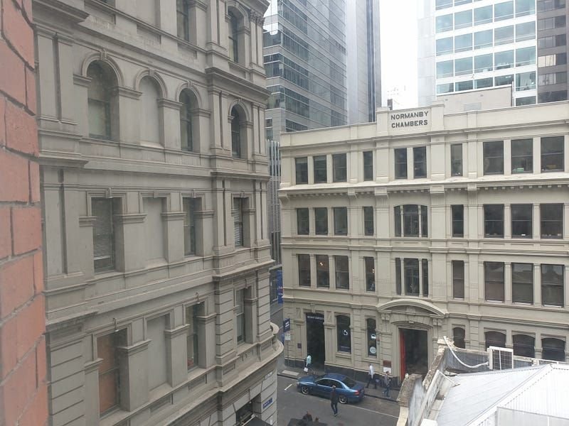 Photo - 66/20 Bank Place, Melbourne VIC 3000 - Image 10