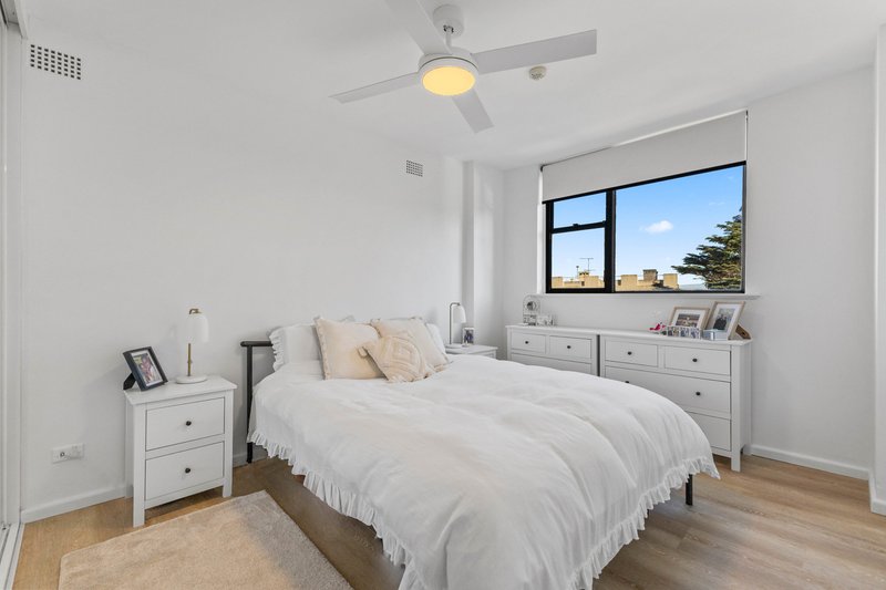 Photo - 66/21 East Crescent Street, Mcmahons Point NSW 2060 - Image 4