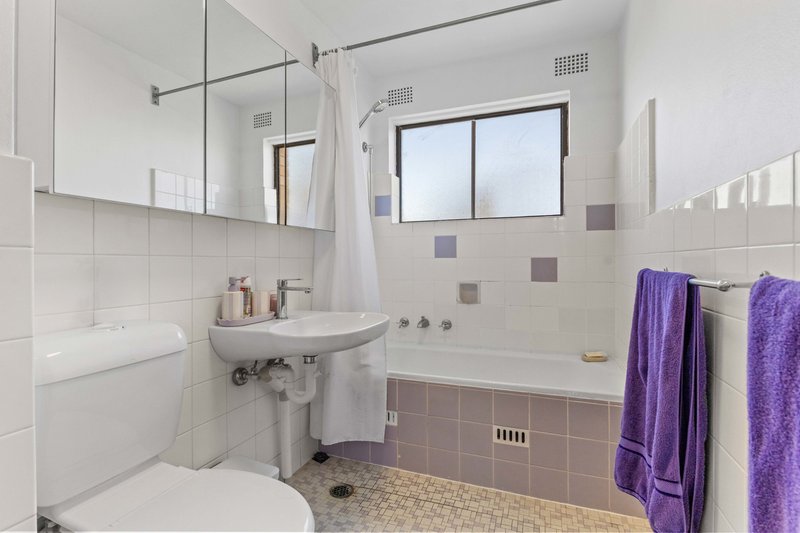 Photo - 66/21 East Crescent Street, Mcmahons Point NSW 2060 - Image 7
