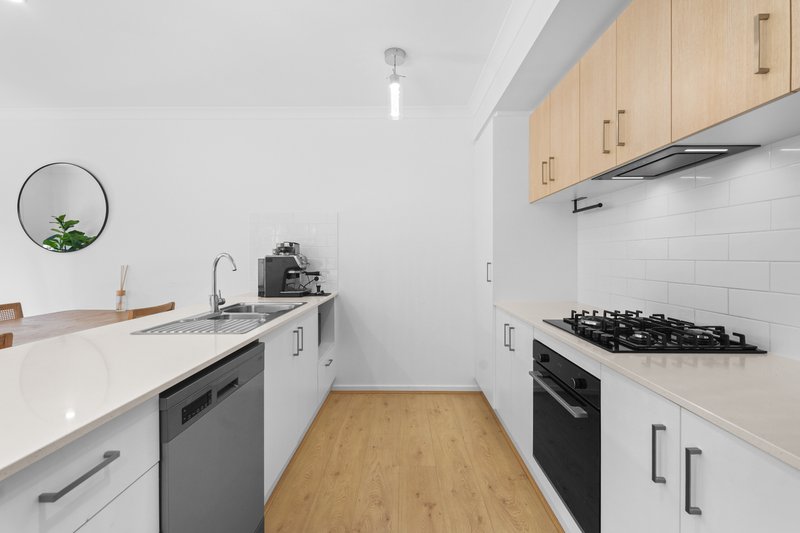Photo - 66/21 Lorisch Way, Rochedale QLD 4123 - Image 5