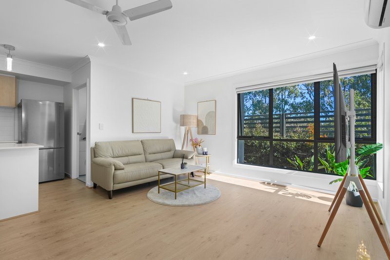 Photo - 66/21 Lorisch Way, Rochedale QLD 4123 - Image 6