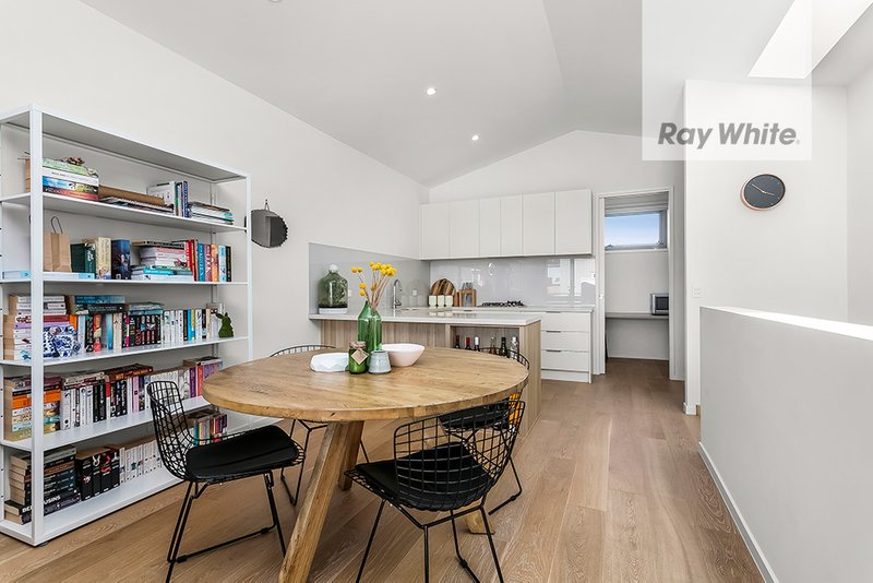 Photo - 6/63 Crown Street, Flemington VIC 3031 - Image 6