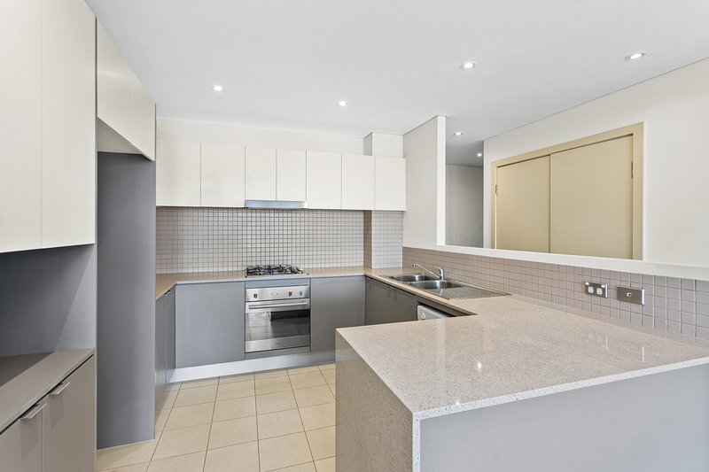 Photo - 66/313 Crown Street, Wollongong NSW 2500 - Image 2