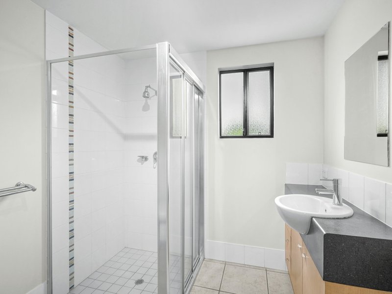 Photo - 6/65-69 Grove Street, Parramatta Park QLD 4870 - Image 7