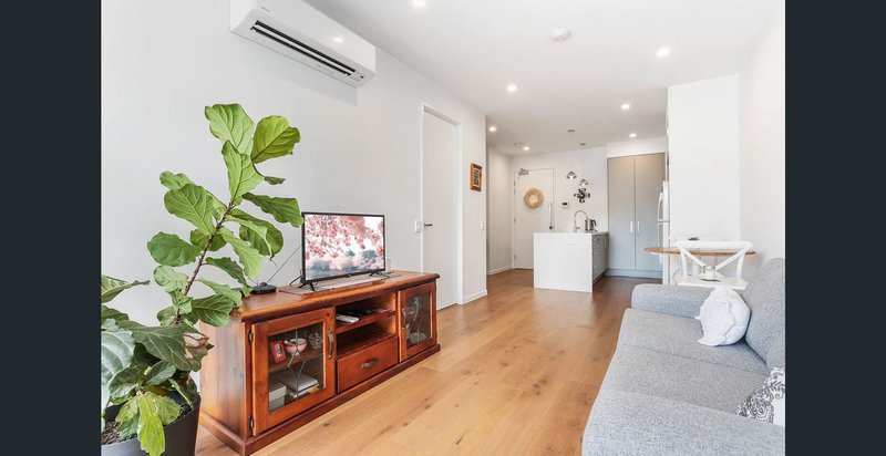 Photo - 6/66 Lambert Road, Indooroopilly QLD 4068 - Image 1