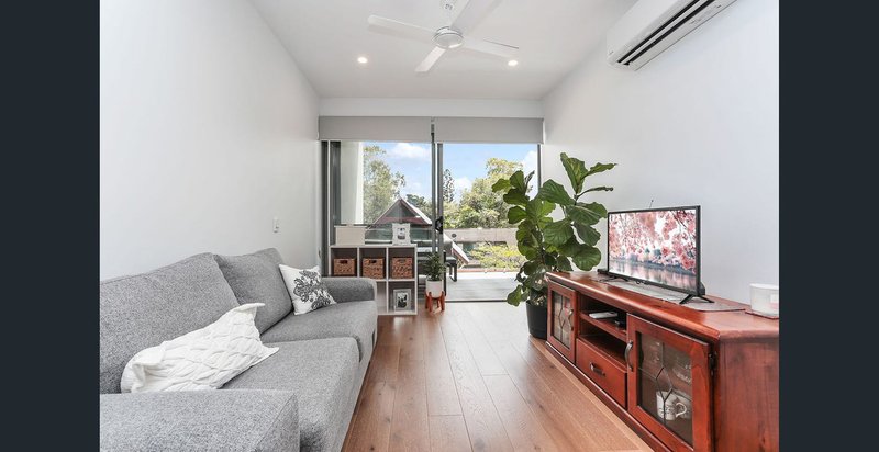 Photo - 6/66 Lambert Road, Indooroopilly QLD 4068 - Image 2